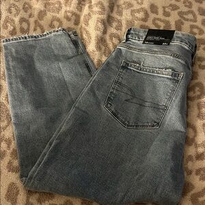 NEW American Eagle High-Rise Jeans 16